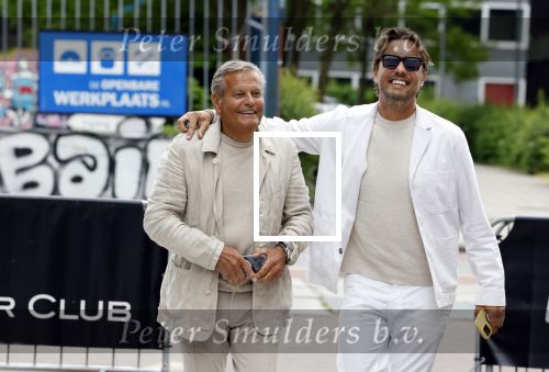Amsterdam 1 juni 2023
Talkies terras award bij the Harbour Club .
Bas Smit met zijn vader