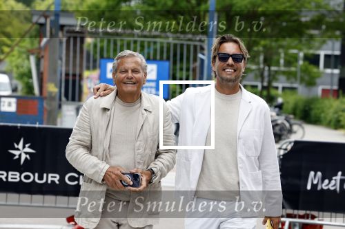 Amsterdam 1 juni 2023
Talkies terras award bij the Harbour Club .
Bas Smit met zijn vader