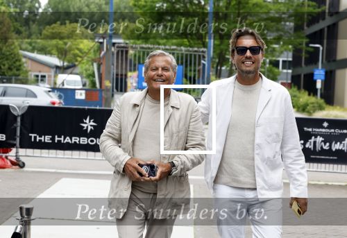 Amsterdam 1 juni 2023
Talkies terras award bij the Harbour Club .
Bas Smit met zijn vader