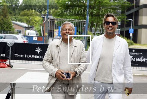 Amsterdam 1 juni 2023
Talkies terras award bij the Harbour Club .
Bas Smit met zijn vader