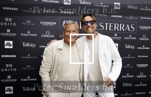 Amsterdam 1 juni 2023
Talkies terras award bij the Harbour Club .
Bas Smit met zijn vader