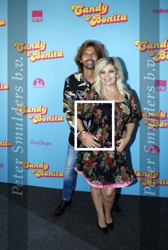 Amsterdam 276 juni 2023
Premiere Candy en Bonita in Pathe de Munt . Nienke Romer is de regisseur.
Bobbi Eden met partner Mark Laurenz