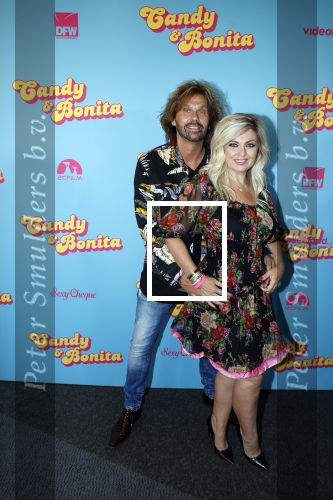 Amsterdam 276 juni 2023
Premiere Candy en Bonita in Pathe de Munt . Nienke Romer is de regisseur.
Bobbi Eden met partner Mark Laurenz