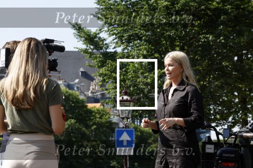 Amsterdam 23 juni 2023
Bridget Maasland tijdens opnames voor het perfecte plaatje.