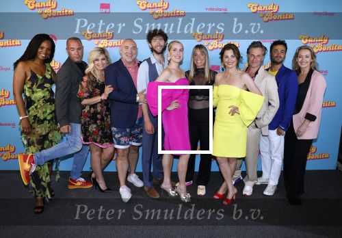 Amsterdam 276 juni 2023
Premiere Candy en Bonita in Pathe de Munt . Nienke Romer is de regisseur.
De cast met oa Fockeline Ouwerkerk Sanne Langelaar Frederik Brom Jeroen v Koningsbrugge David Lucieer Bobbi Eden Loek Peters Jasmine Sendar Meysem Kisomi Nienke Romer en Cynthia Abma