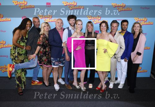 Amsterdam 276 juni 2023
Premiere Candy en Bonita in Pathe de Munt . Nienke Romer is de regisseur.
De cast met oa Fockeline Ouwerkerk Sanne Langelaar Frederik Brom Jeroen v Koningsbrugge David Lucieer Bobbi Eden Loek Peters Jasmine Sendar Meysem Kisomi Nienke Romer en Cynthia Abma