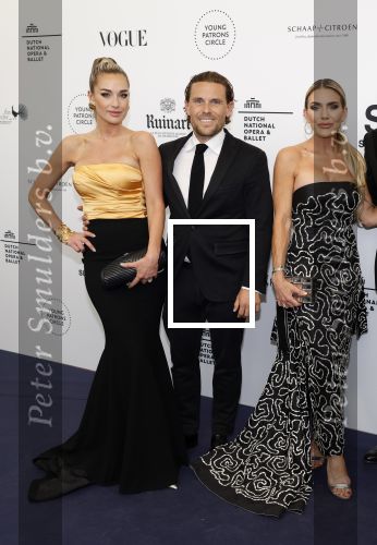 Amsterdam 3 juni 2023
Premiere Nationaal Ballet in de stopera.
Daniel v Zweden en zijn vrouw Stevie en zus Anna Sophie v Zweden