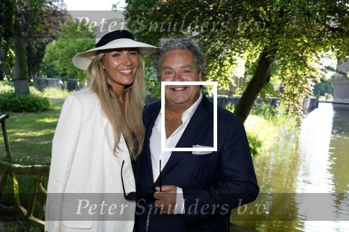 Haarzuilens 21 juni 2023
Nationale Haringparty bij Kasteel de Haar in Haarzuilens .
Dirk Zeelenberg met vriendin