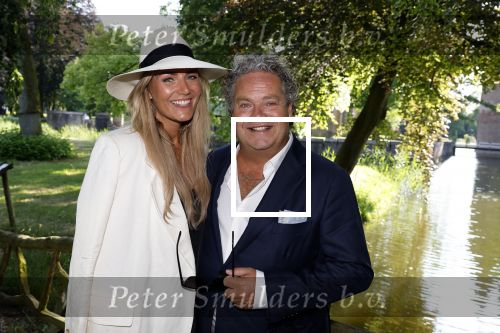 Haarzuilens 21 juni 2023
Nationale Haringparty bij Kasteel de Haar in Haarzuilens .
Dirk Zeelenberg met vriendin