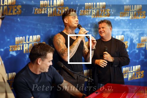 Amsterdam 21 juni 2023
Presentatie Holland zingt Hazes bij Strand Zuid.
De artiesten die volgend jaar mee gaaan doen zijn : Andre Hazes Jeroen v d Boom Douwe Bob Samantha Steenwijk Wolter Kroes en Jamai Looman .