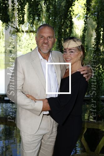 Haarzuilens 21 juni 2023
Nationale Haringparty bij Kasteel de Haar in Haarzuilens .
Edwin Spee met zijn vriendin Mandy.