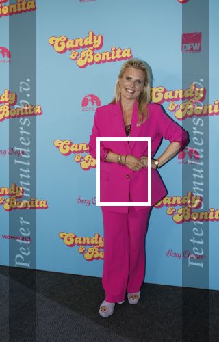Amsterdam 276 juni 2023
Premiere Candy en Bonita in Pathe de Munt . Nienke Romer is de regisseur.
Eveline Stallaart