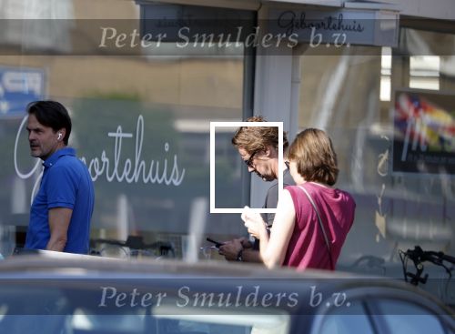 Huizen Bussum 17 juni 2023
Jeroen Rietbergen doet boodschappen en rijdt daarna weer naar het huis van zijn vriendin Linda de Mol