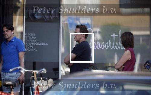 Huizen Bussum 17 juni 2023
Jeroen Rietbergen doet boodschappen en rijdt daarna weer naar het huis van zijn vriendin Linda de Mol