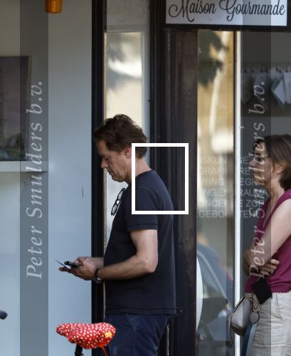 Huizen Bussum 17 juni 2023
Jeroen Rietbergen doet boodschappen en rijdt daarna weer naar het huis van zijn vriendin Linda de Mol