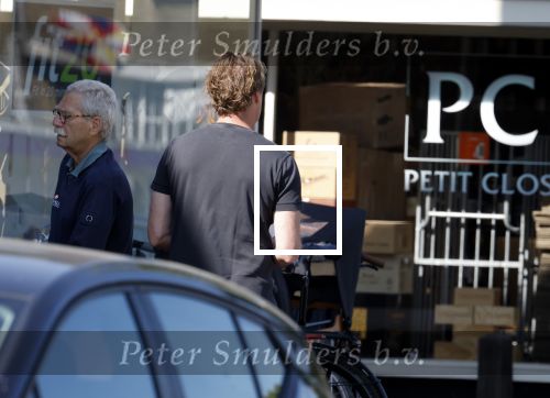 Huizen Bussum 17 juni 2023
Jeroen Rietbergen doet boodschappen en rijdt daarna weer naar het huis van zijn vriendin Linda de Mol