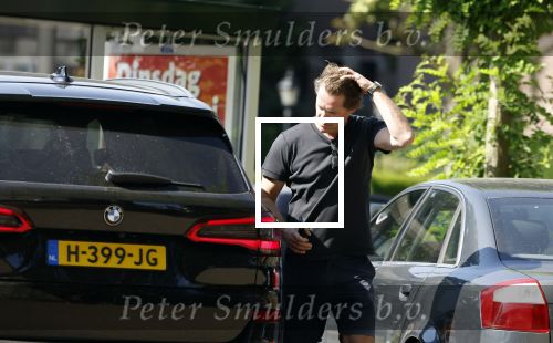 Huizen Bussum 17 juni 2023
Jeroen Rietbergen doet boodschappen en rijdt daarna weer naar het huis van zijn vriendin Linda de Mol