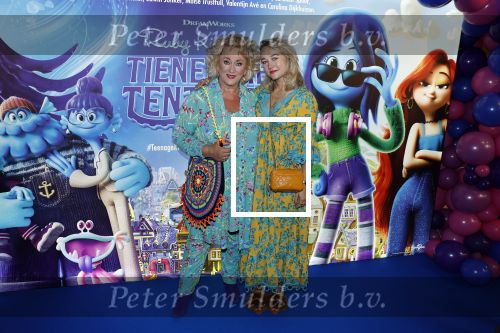 Amsterdam 24 juni 2023
Premiere TIENER MET TENTAKELS in Pathe Arena .
Karin Bloemen en Carolien Spoor