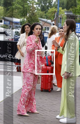 Amsterdam 1 juni 2023
Talkies terras award bij the Harbour Club .
Karsu Donmez kwam met haar verloofde/vriend en haar familie