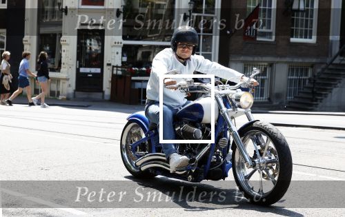 Amsterdam 5 juni 2023
Koen Verweij op een hele dikke Harley Davidson.