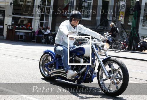 Amsterdam 5 juni 2023
Koen Verweij op een hele dikke Harley Davidson.
