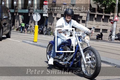 Amsterdam 5 juni 2023
Koen Verweij op een hele dikke Harley Davidson.