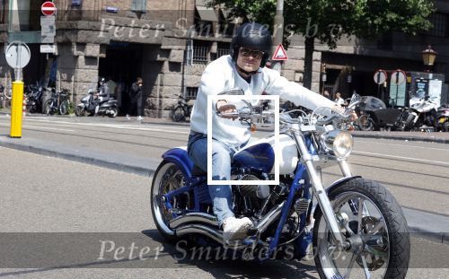 Amsterdam 5 juni 2023
Koen Verweij op een hele dikke Harley Davidson.