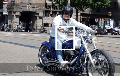 Amsterdam 5 juni 2023
Koen Verweij op een hele dikke Harley Davidson.