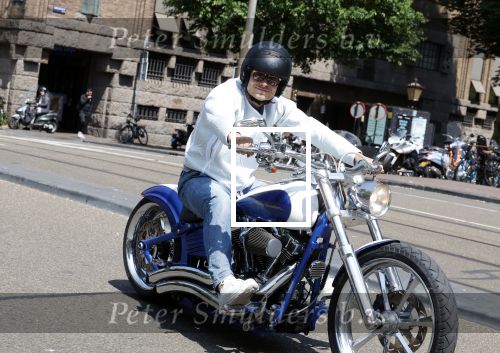 Amsterdam 5 juni 2023
Koen Verweij op een hele dikke Harley Davidson.
