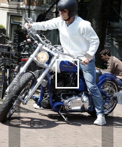 Amsterdam 5 juni 2023
Koen Verweij op een hele dikke Harley Davidson.