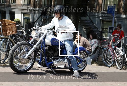 Amsterdam 5 juni 2023
Koen Verweij op een hele dikke Harley Davidson.