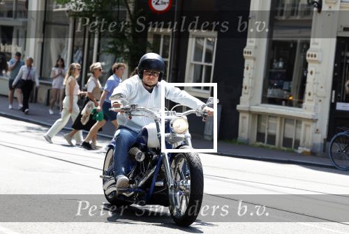 Amsterdam 5 juni 2023
Koen Verweij op een hele dikke Harley Davidson.