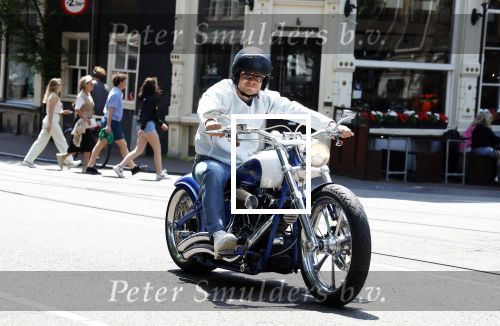 Amsterdam 5 juni 2023
Koen Verweij op een hele dikke Harley Davidson.