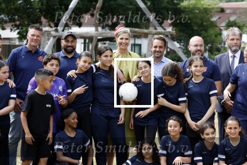 Schevenigen 23 juni 2023
Hare Majesteit Koningin Maxima bezocht het erfgoedpark Loosduinen in Den Haag.
Oa burgemeetser jan v Zanen was daarbij aanwezig.