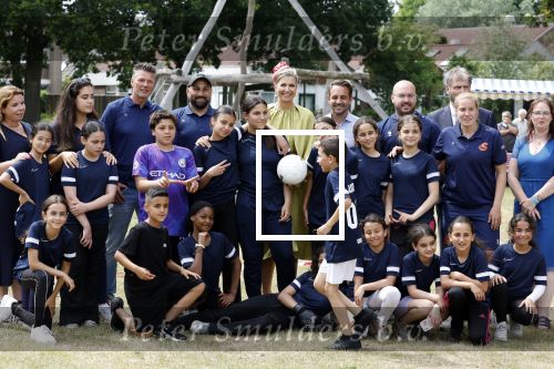Schevenigen 23 juni 2023
Hare Majesteit Koningin Maxima bezocht het erfgoedpark Loosduinen in Den Haag.
Oa burgemeetser jan v Zanen was daarbij aanwezig.
