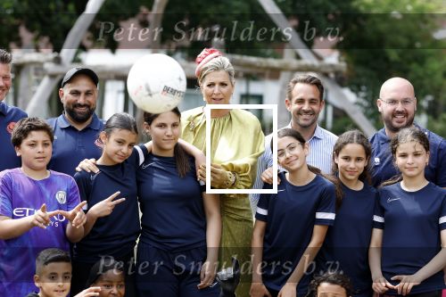 Schevenigen 23 juni 2023
Hare Majesteit Koningin Maxima bezocht het erfgoedpark Loosduinen in Den Haag.
Oa burgemeetser jan v Zanen was daarbij aanwezig.