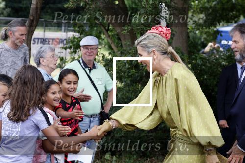 Schevenigen 23 juni 2023
Hare Majesteit Koningin Maxima bezocht het erfgoedpark Loosduinen in Den Haag.
Oa burgemeetser jan v Zanen was daarbij aanwezig.
