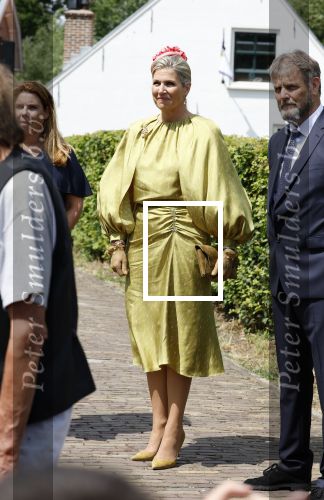 Schevenigen 23 juni 2023
Hare Majesteit Koningin Maxima bezocht het erfgoedpark Loosduinen in Den Haag.
Oa burgemeetser jan v Zanen was daarbij aanwezig.