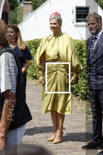 Schevenigen 23 juni 2023
Hare Majesteit Koningin Maxima bezocht het erfgoedpark Loosduinen in Den Haag.
Oa burgemeetser jan v Zanen was daarbij aanwezig.