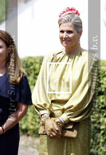 Schevenigen 23 juni 2023
Hare Majesteit Koningin Maxima bezocht het erfgoedpark Loosduinen in Den Haag.
Oa burgemeetser jan v Zanen was daarbij aanwezig.