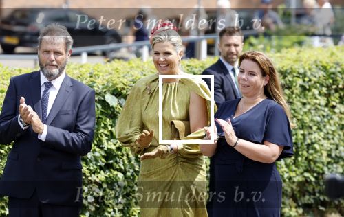 Schevenigen 23 juni 2023
Hare Majesteit Koningin Maxima bezocht het erfgoedpark Loosduinen in Den Haag.
Oa burgemeetser jan v Zanen was daarbij aanwezig.