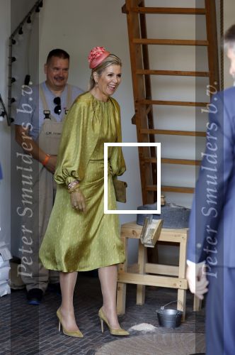Schevenigen 23 juni 2023
Hare Majesteit Koningin Maxima bezocht het erfgoedpark Loosduinen in Den Haag.
Oa burgemeetser jan v Zanen was daarbij aanwezig.