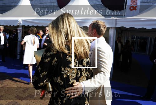 Amsterdam 10 juni 2023
Het 31e Amsterdam diner in AFAS Live tbv het Aidsfonds.
Linda de Mol kwam met Iebele v d Meulen  en werd opgevangen door prinses Mabel .