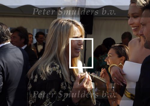 Amsterdam 10 juni 2023
Het 31e Amsterdam diner in AFAS Live tbv het Aidsfonds.
Linda de Mol kwam met Iebele v d Meulen  en werd opgevangen door prinses Mabel .
Linda de Mol en Loiza Lamers