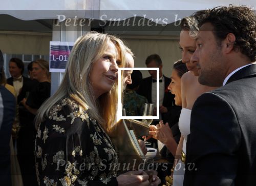 Amsterdam 10 juni 2023
Het 31e Amsterdam diner in AFAS Live tbv het Aidsfonds.
Linda de Mol kwam met Iebele v d Meulen  en werd opgevangen door prinses Mabel .
Linda de Mol en Loiza Lamers
