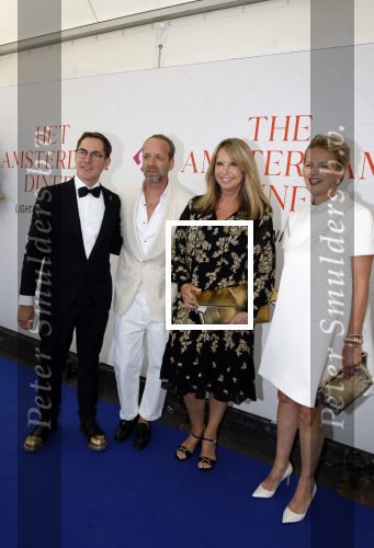 Amsterdam 10 juni 2023
Het 31e Amsterdam diner in AFAS Live tbv het Aidsfonds.
Linda de Mol kwam met Iebele v d Meulen  en werd opgevangen door prinses Mabel .