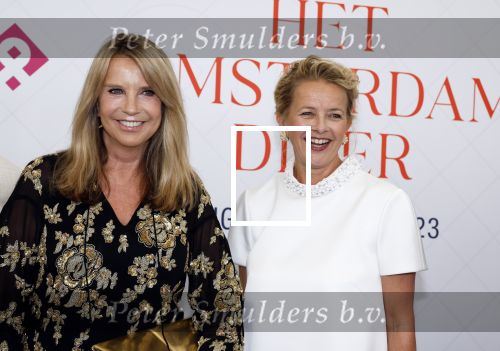 Amsterdam 10 juni 2023
Het 31e Amsterdam diner in AFAS Live tbv het Aidsfonds.
Linda de Mol kwam met Iebele v d Meulen  en werd opgevangen door prinses Mabel .