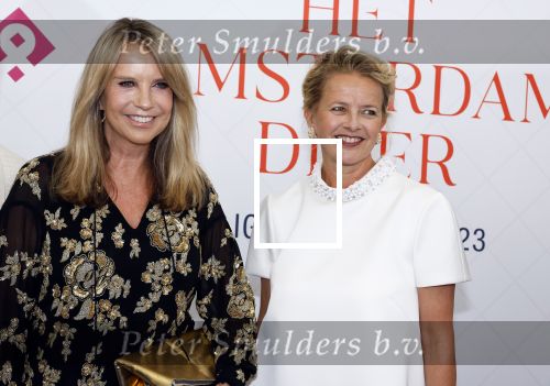 Amsterdam 10 juni 2023
Het 31e Amsterdam diner in AFAS Live tbv het Aidsfonds.
Linda de Mol kwam met Iebele v d Meulen  en werd opgevangen door prinses Mabel .
