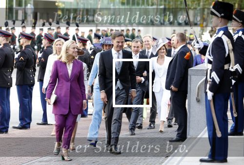 Den Haag 20 september 2022
Prinsjesdag 2022 in Den Haag . De troonrede wordt gedaan vanuit de koninklijke schouwburg .
Koning Willem Alexander Koningin Maxima en voor het eerst is prinses Amalia erbij . Ook prins Constantijn en prinses laurentien zijn aanwezig. Mark Rutte en Sigrid Kaag