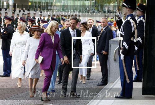 Den Haag 20 september 2022
Prinsjesdag 2022 in Den Haag . De troonrede wordt gedaan vanuit de koninklijke schouwburg .
Koning Willem Alexander Koningin Maxima en voor het eerst is prinses Amalia erbij . Ook prins Constantijn en prinses laurentien zijn aanwezig. Mark Rutte en Sigrid Kaag